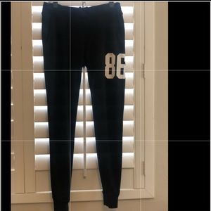 PINK Victoria’s Secret black jogger pant
